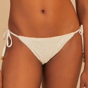 NWT FARM Rio Seashell Eyelet Bikini Bottoms Side Tie White Size Medium
